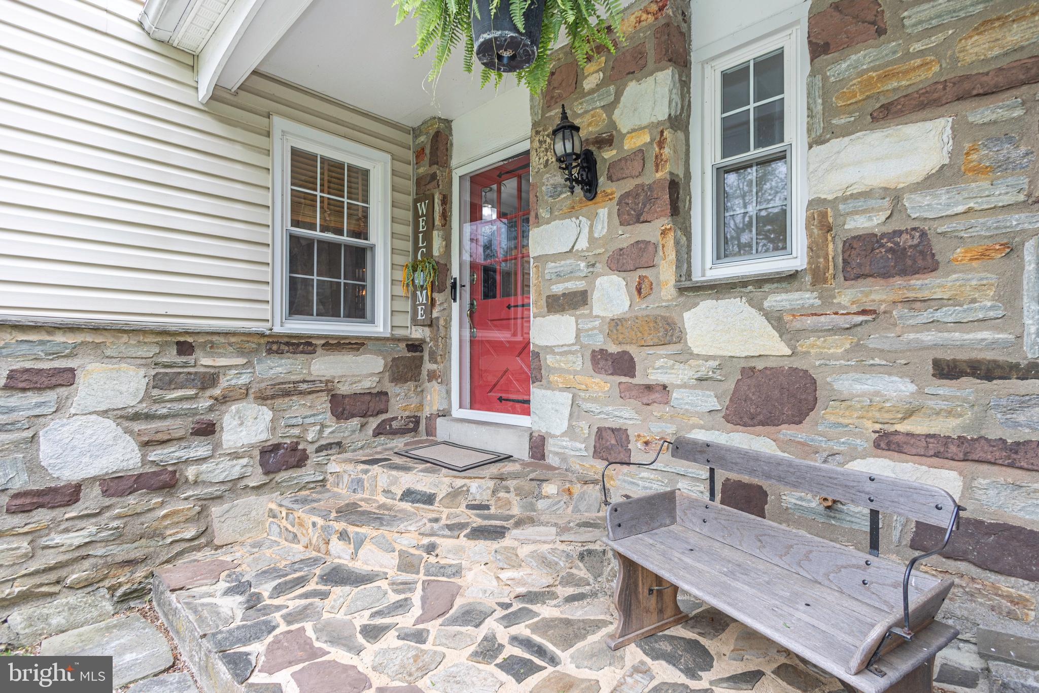 PEBBLE HILL - Residential