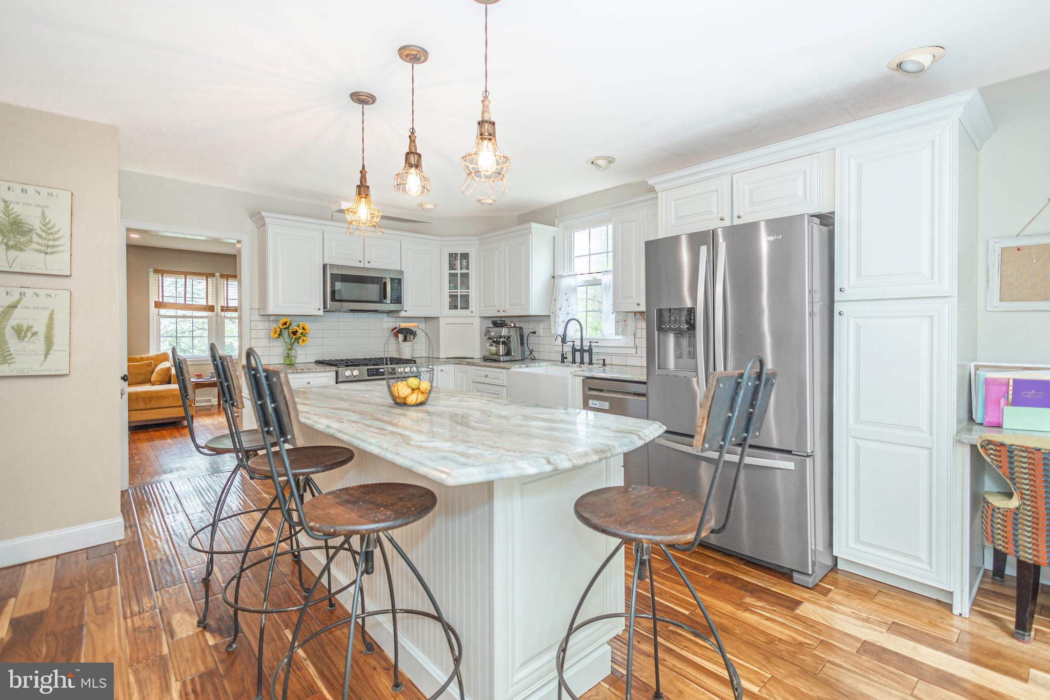 PEBBLE HILL - Residential