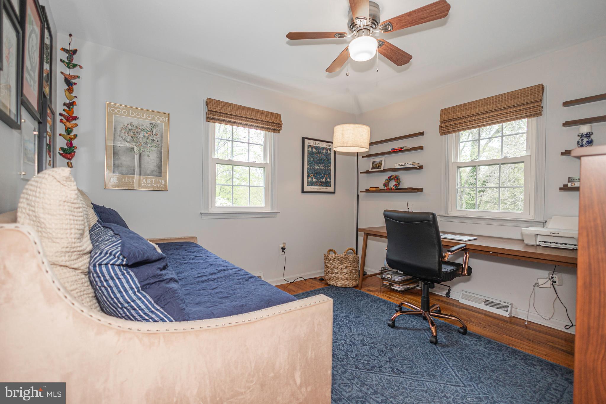 PEBBLE HILL - Residential