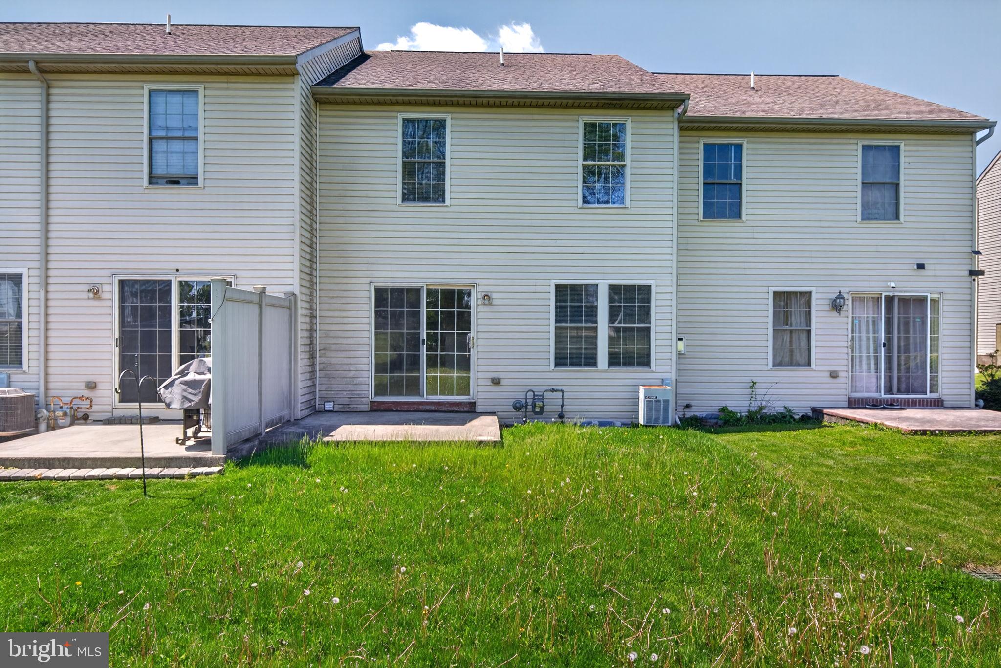 COUNTRY VILLAGE - Residential