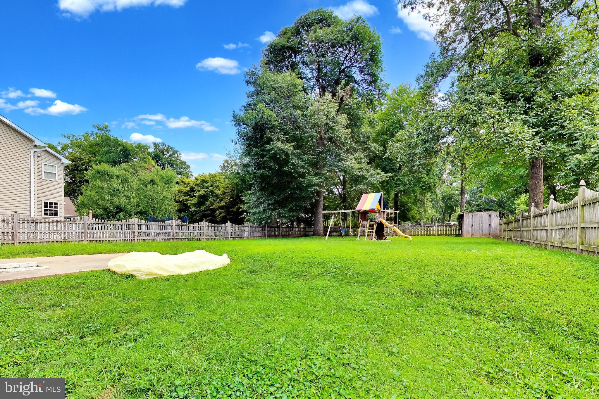 11907 HUNTERS LANE