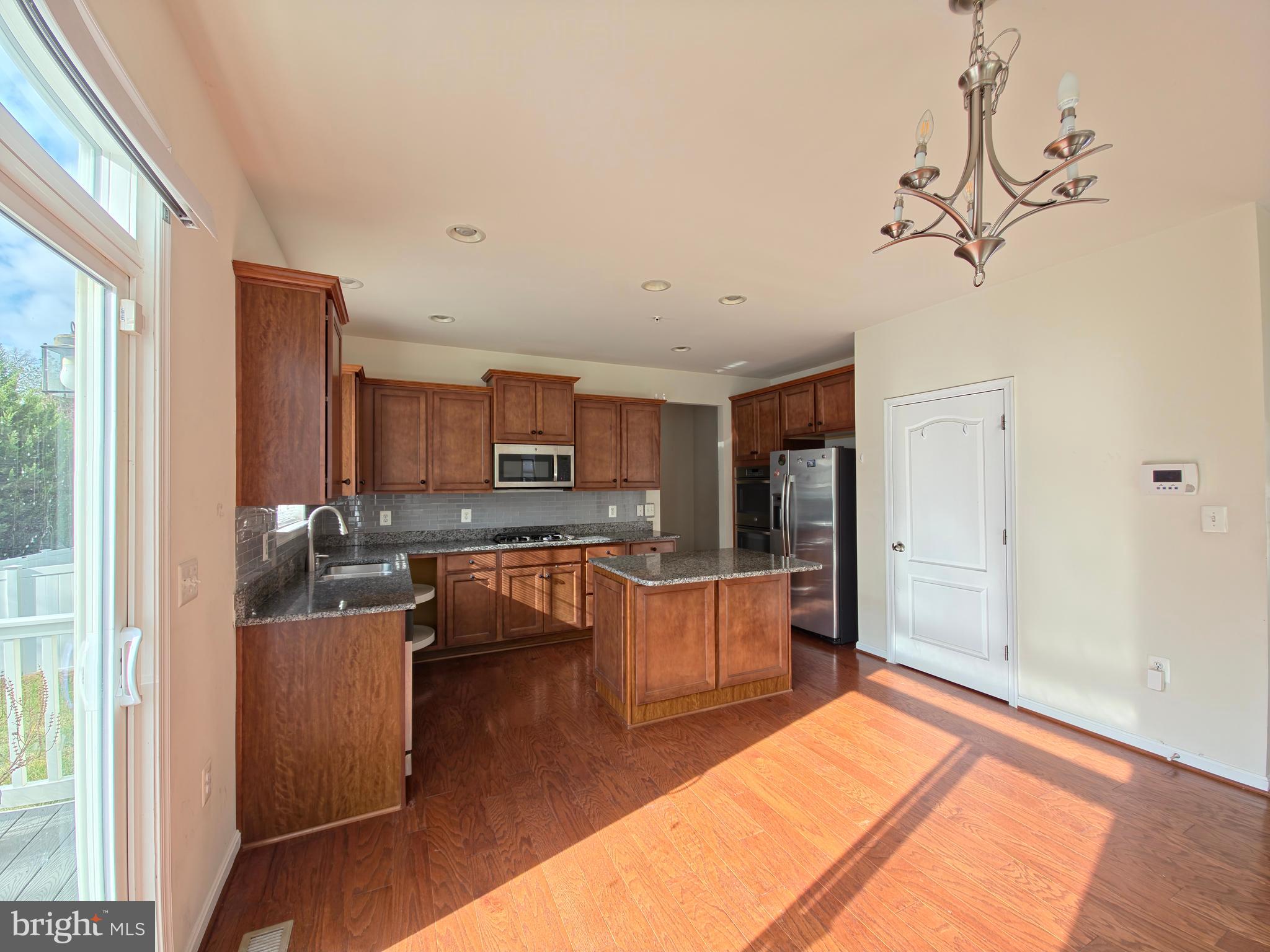 6565 CLUSTER PINE COURT