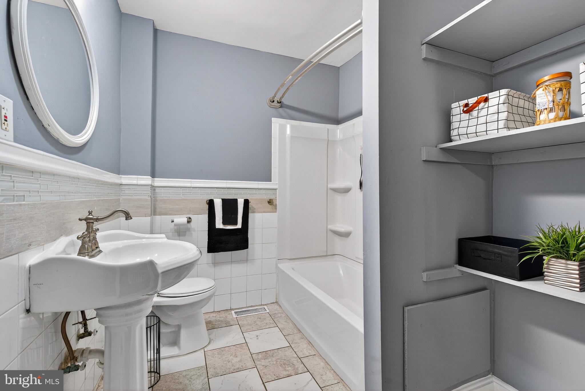 ROSEMONT - Residential