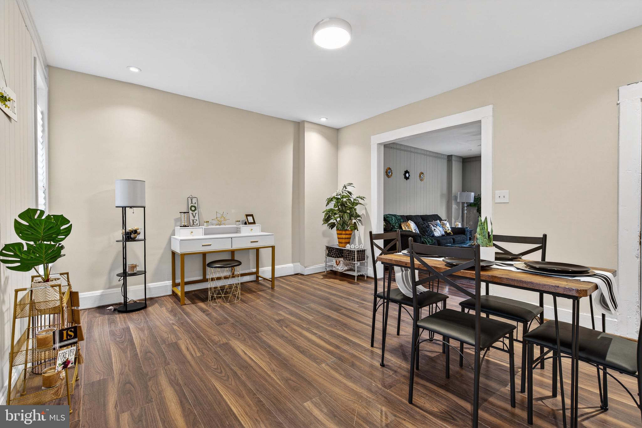 ROSEMONT - Residential