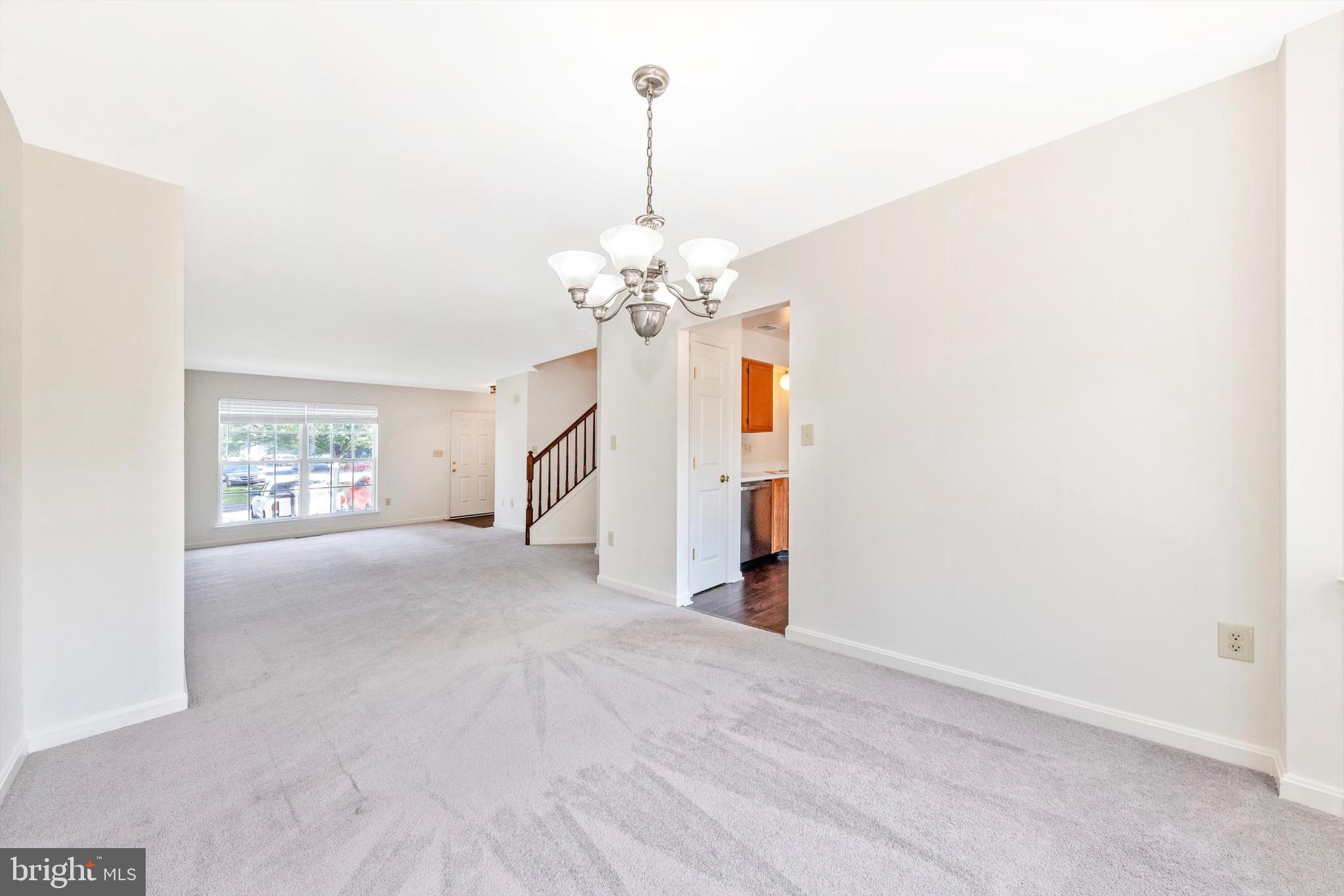 9114 RIDGEFIELD LANE