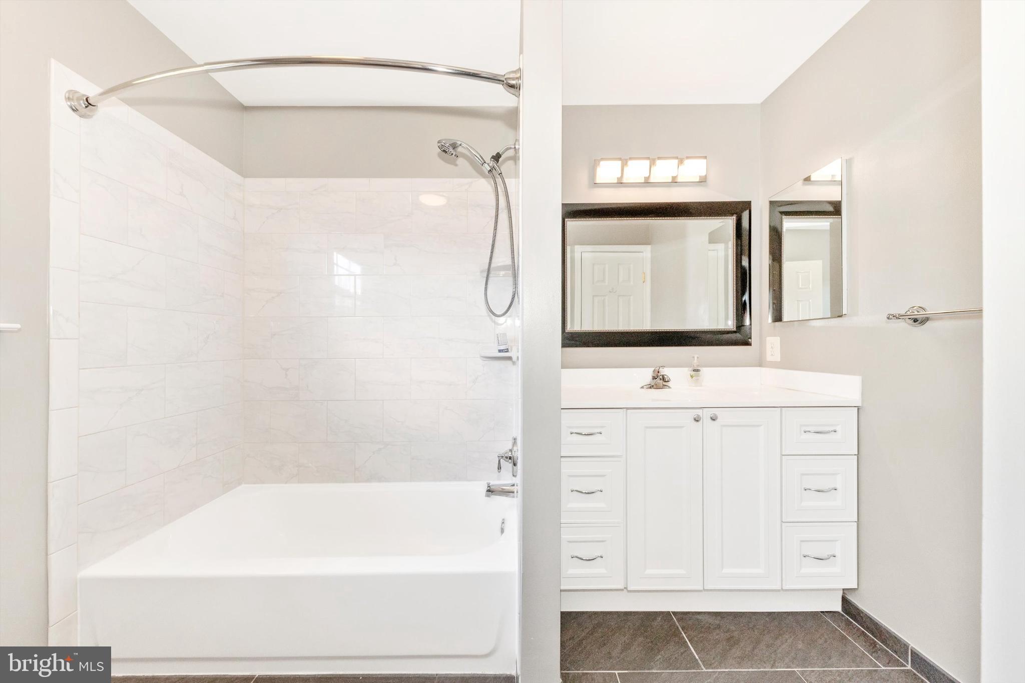 SPRING RIDGE - Residential