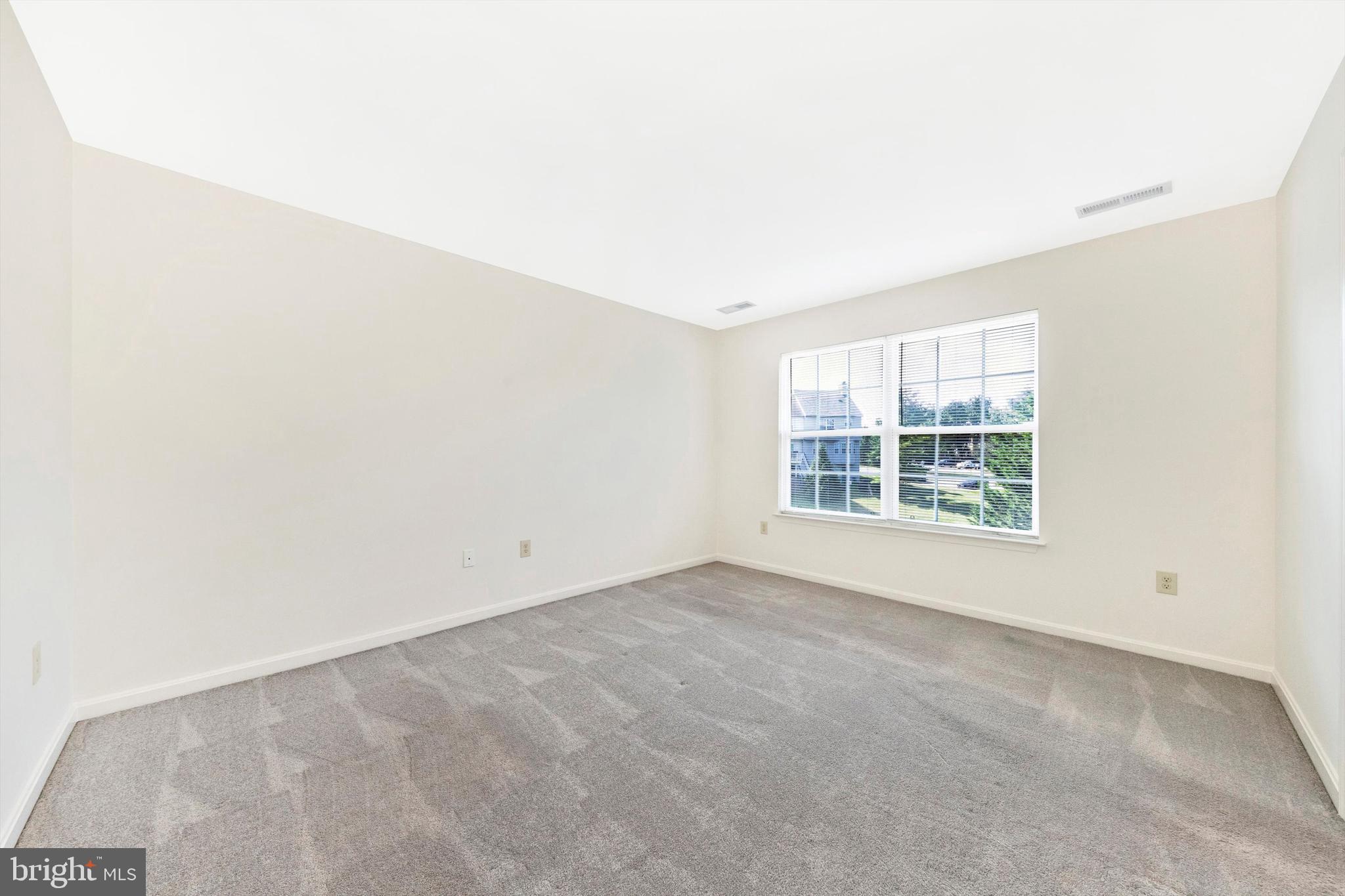 SPRING RIDGE - Residential