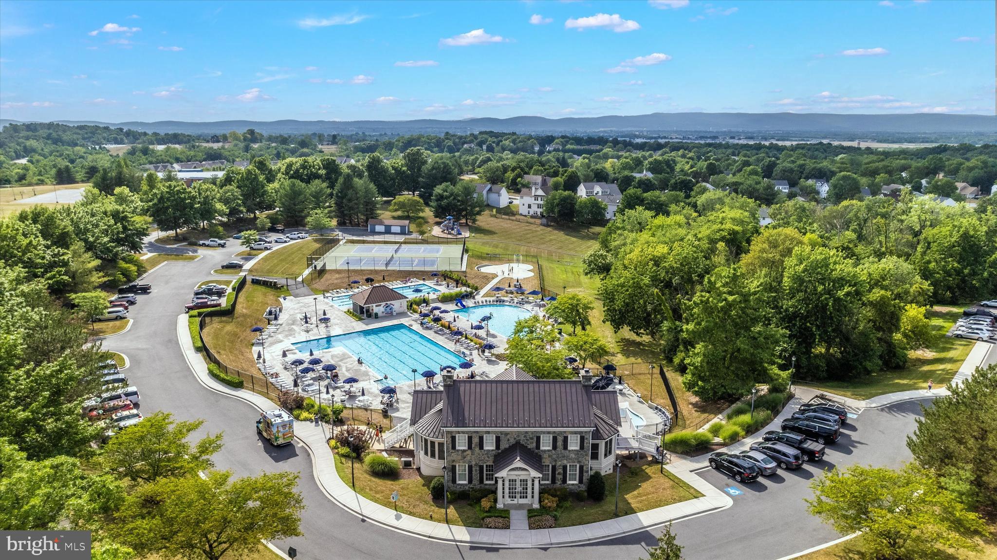 SPRING RIDGE - Residential