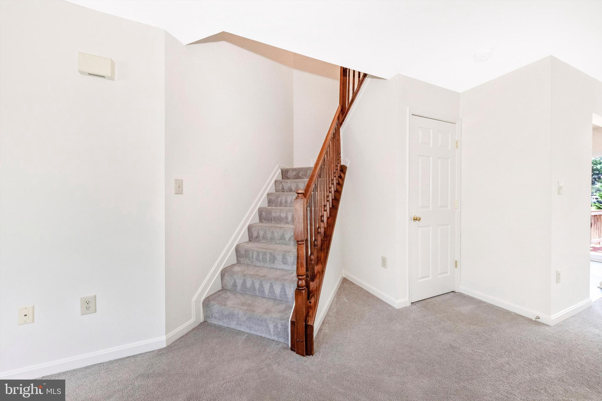 SPRING RIDGE - Residential