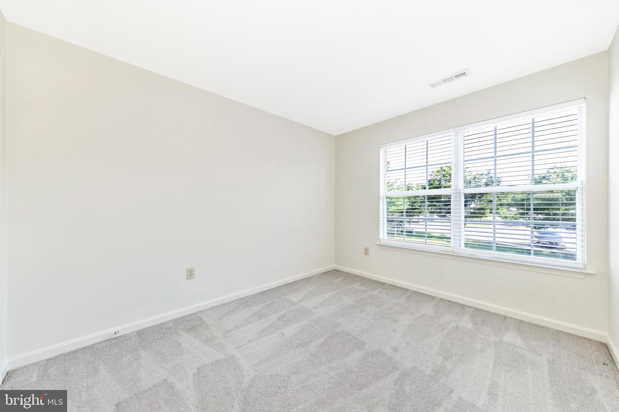 SPRING RIDGE - Residential