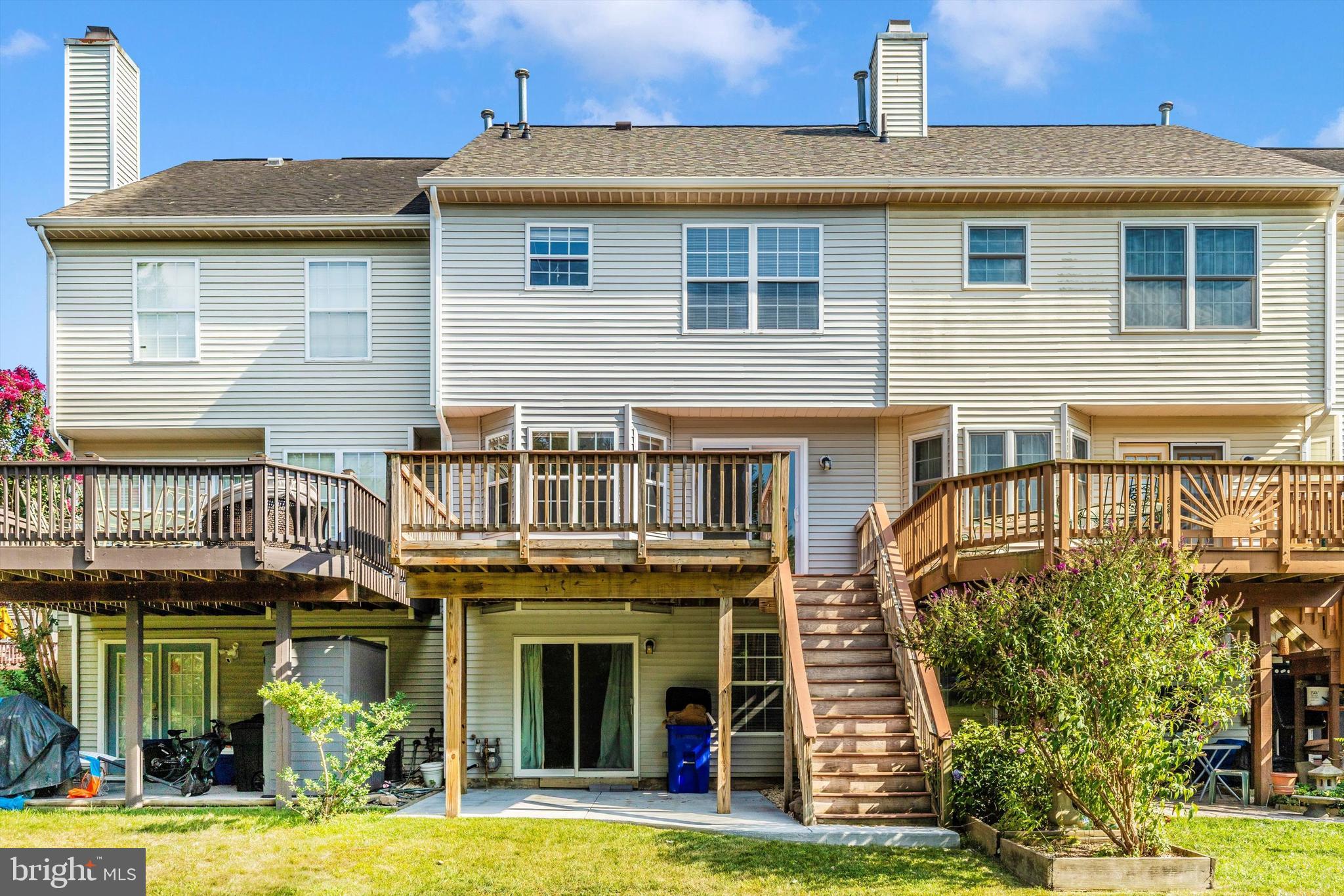 SPRING RIDGE - Residential