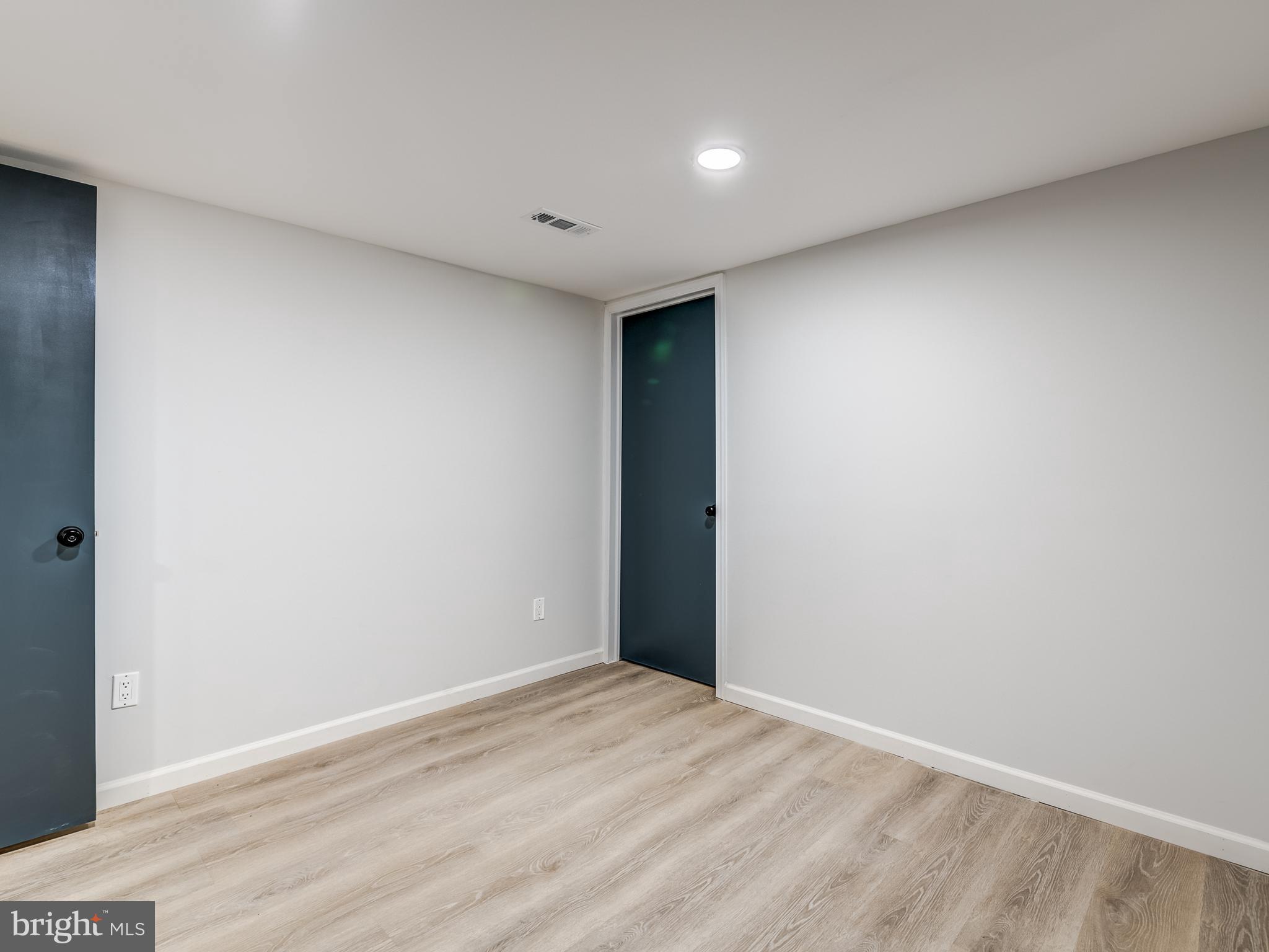 BROWNS - Residential