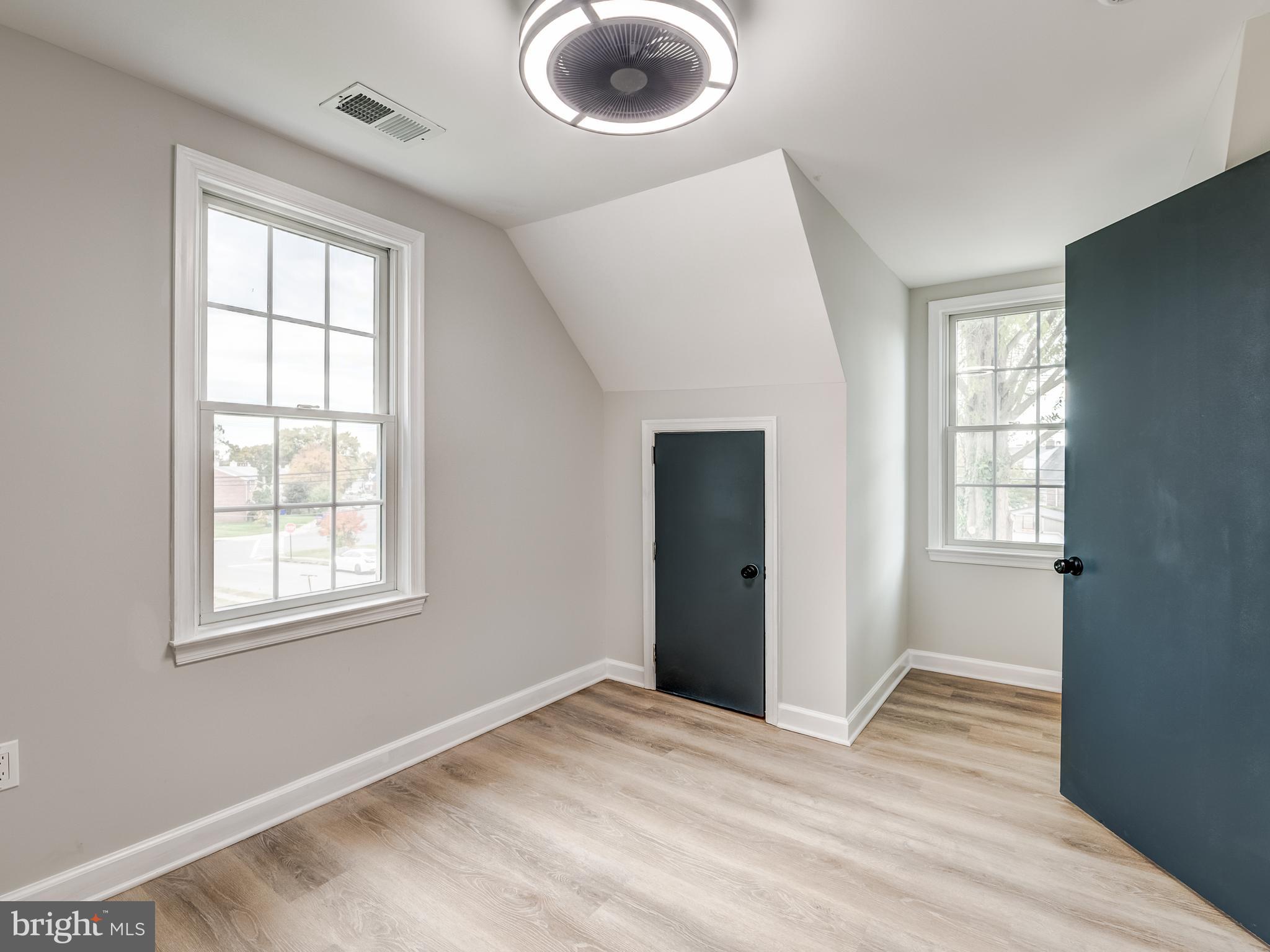 BROWNS - Residential