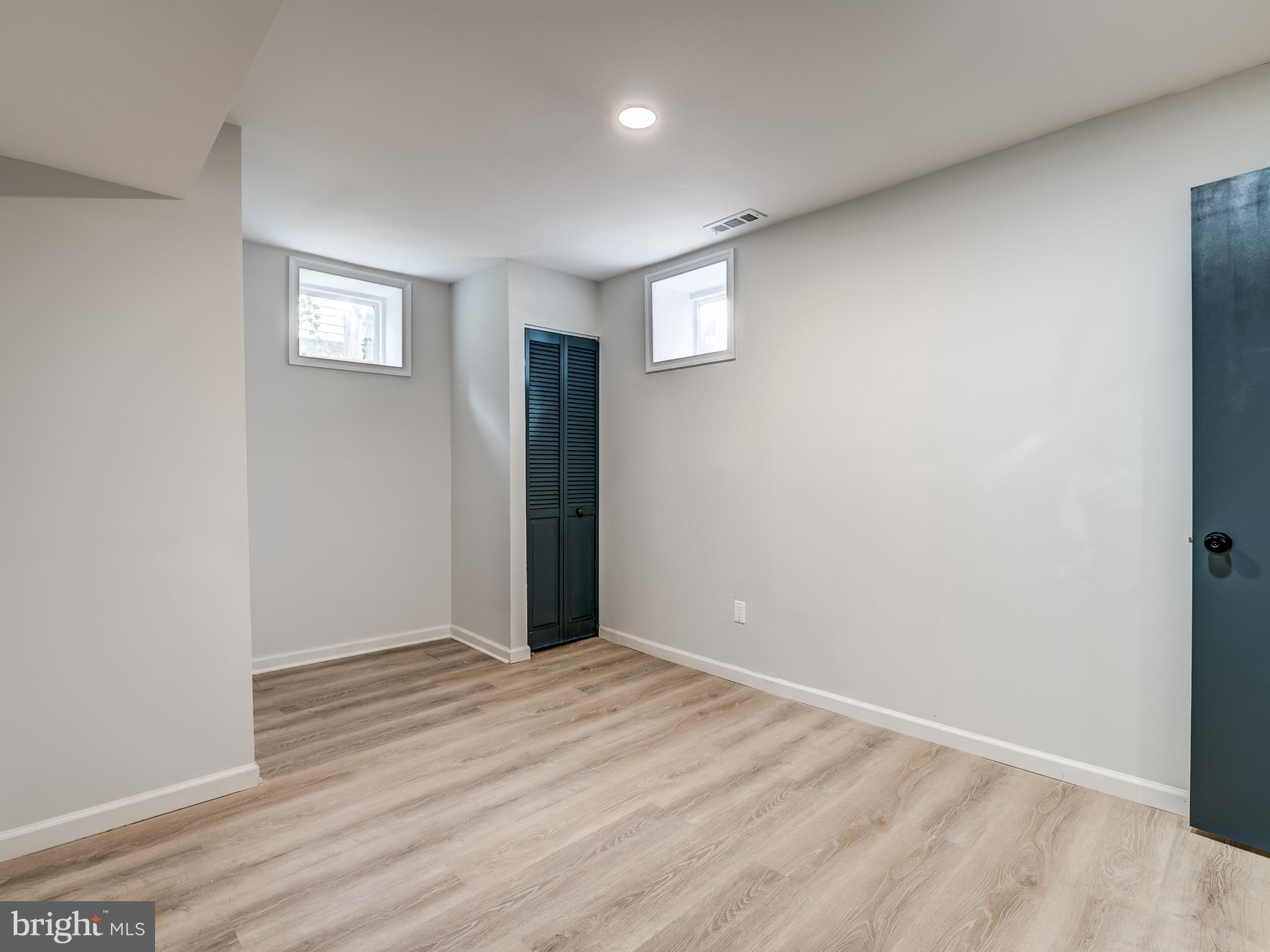 BROWNS - Residential