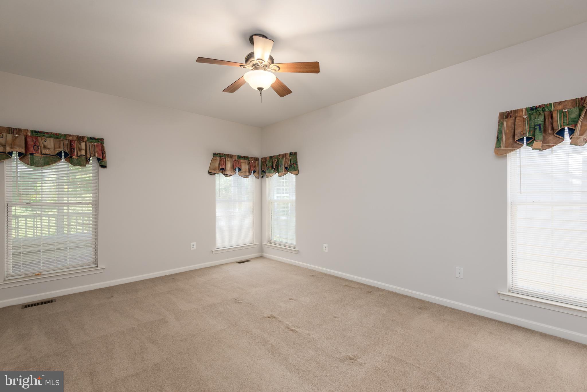 SYMPHONY VILLAGE AT CENTREVILLE - Residential