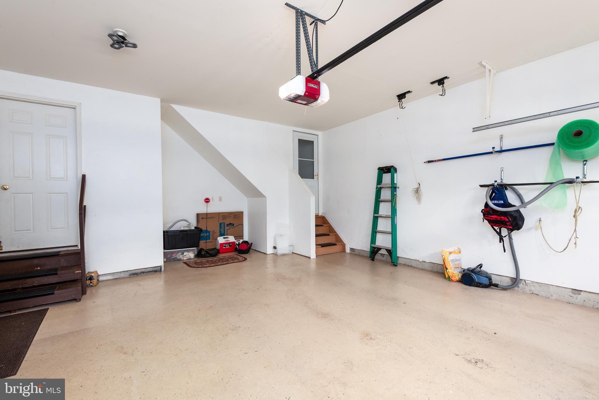 SYMPHONY VILLAGE AT CENTREVILLE - Residential