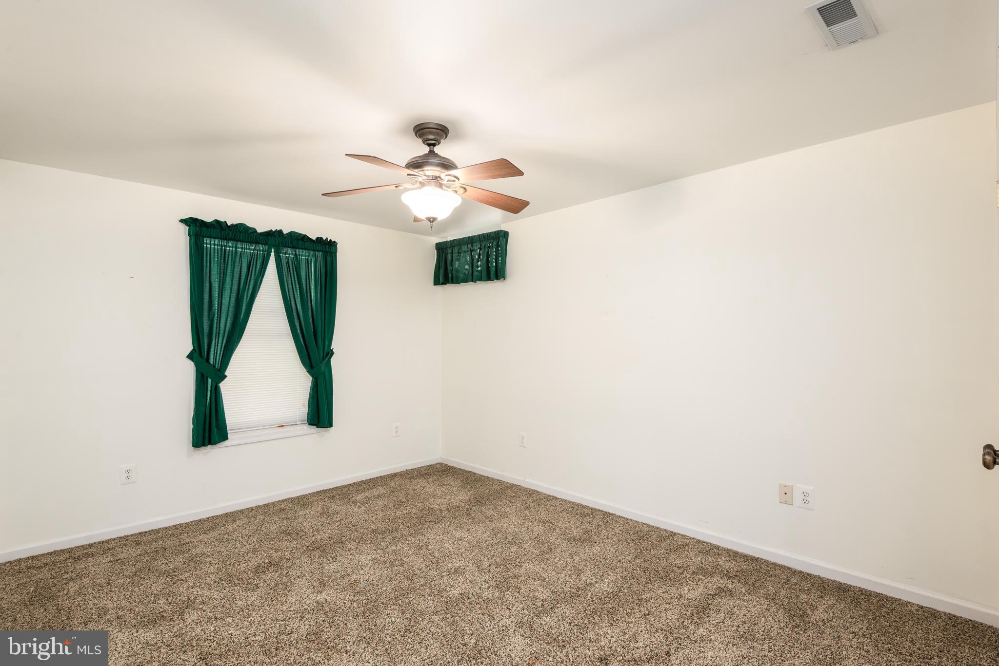 SYMPHONY VILLAGE AT CENTREVILLE - Residential