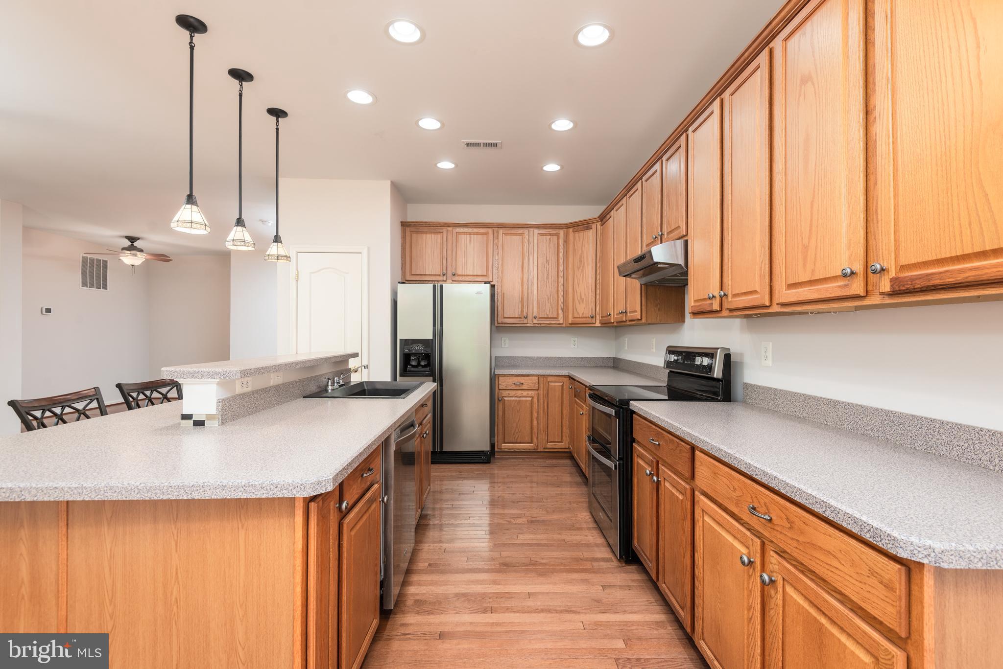 SYMPHONY VILLAGE AT CENTREVILLE - Residential