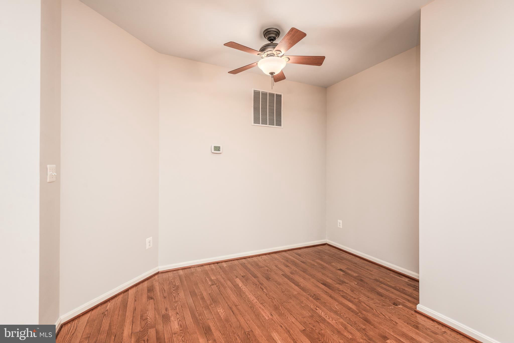 SYMPHONY VILLAGE AT CENTREVILLE - Residential