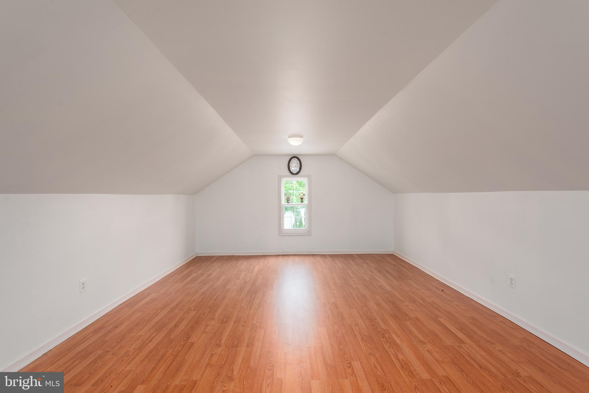 SYMPHONY VILLAGE AT CENTREVILLE - Residential