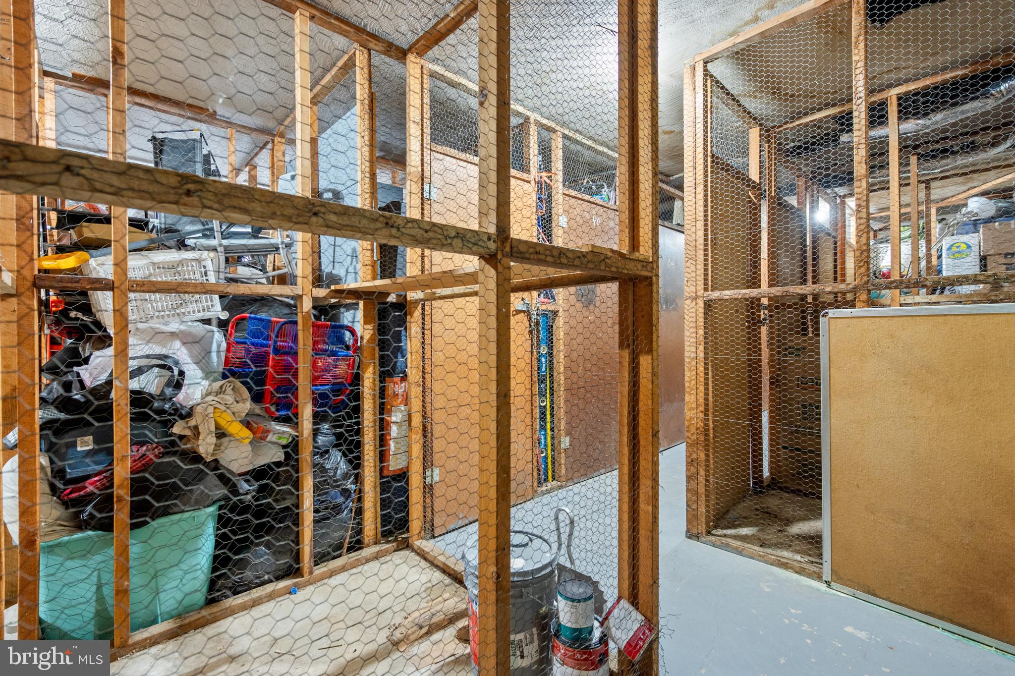 COLUMBIA KNOLL - Residential