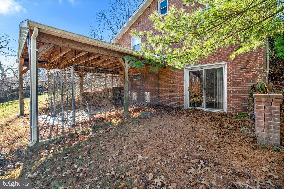 CHESTNUT HILL - Residential