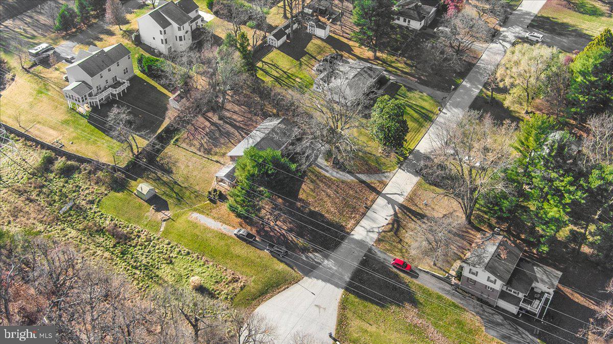 CHESTNUT HILL - Residential