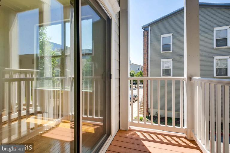 ALBEMARLE SQUARE - Residential Lease