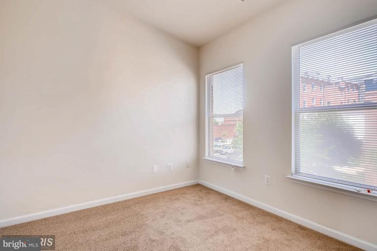 ALBEMARLE SQUARE - Residential Lease