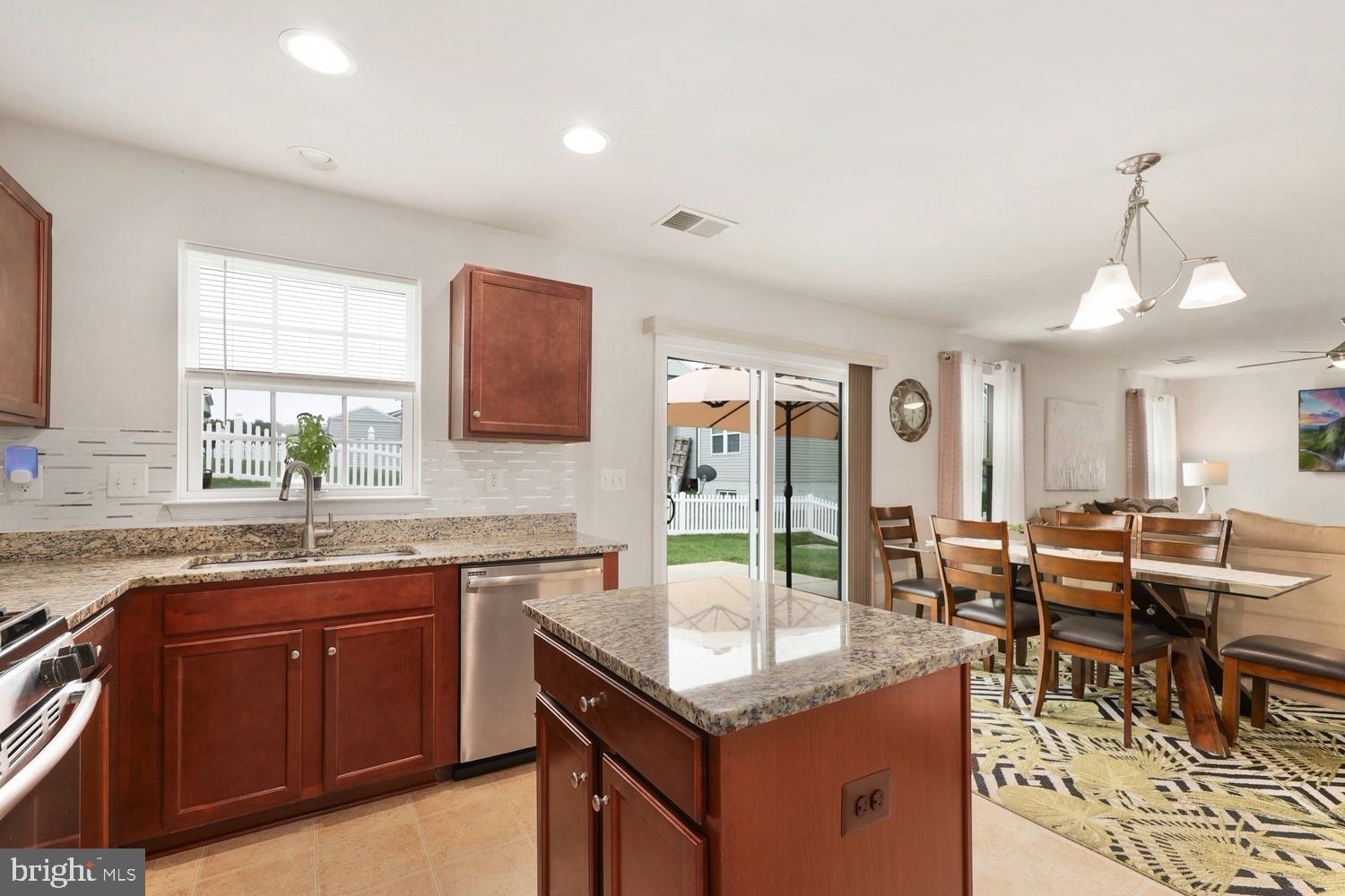 9103 WOOD CREEK CIRCLE