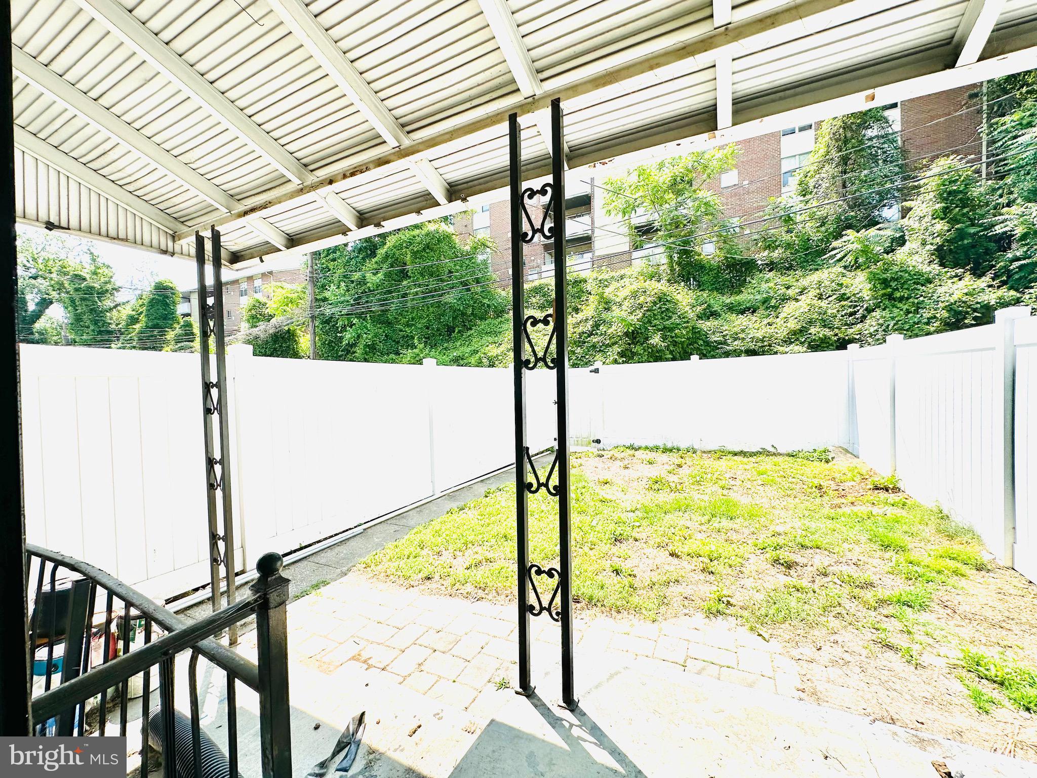 PARKLANE - Residential Lease