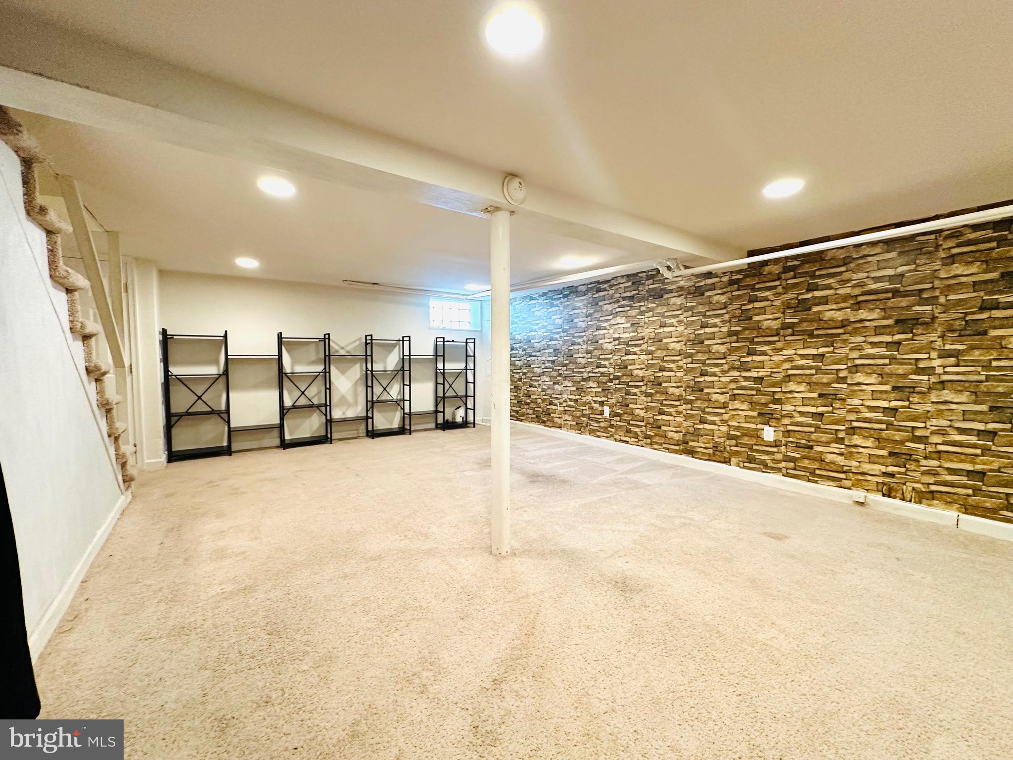 PARKLANE - Residential Lease