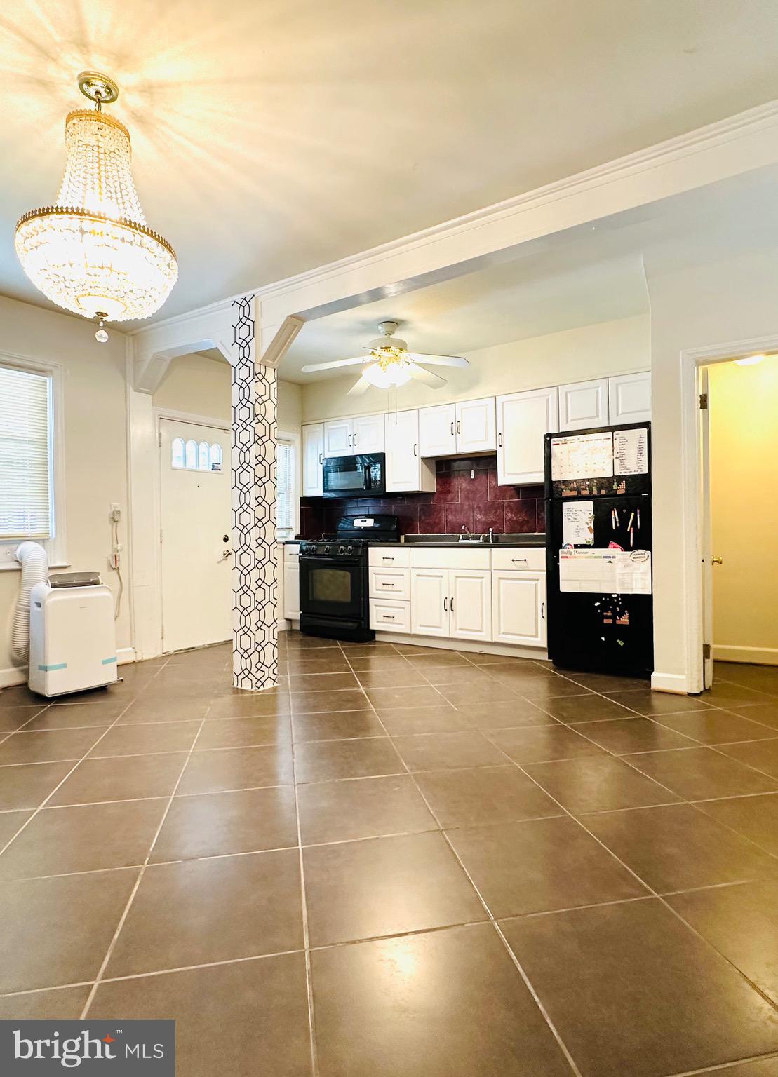 PARKLANE - Residential Lease