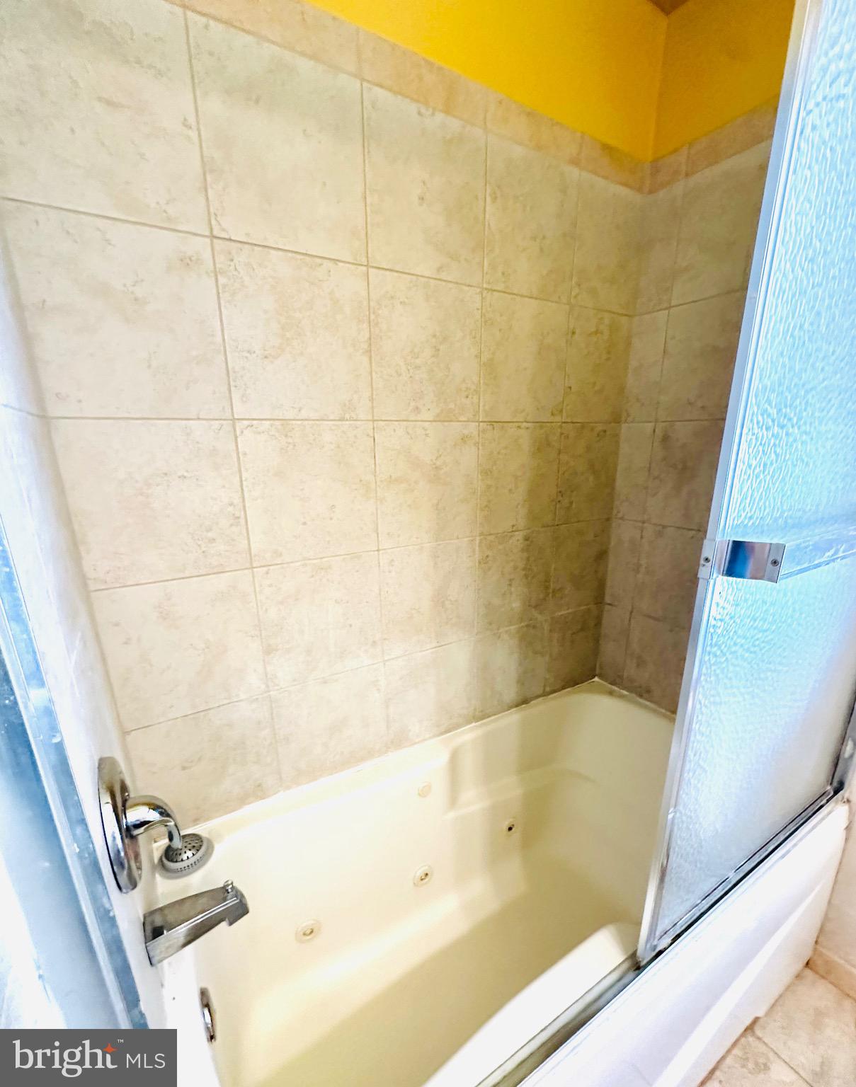 PARKLANE - Residential Lease