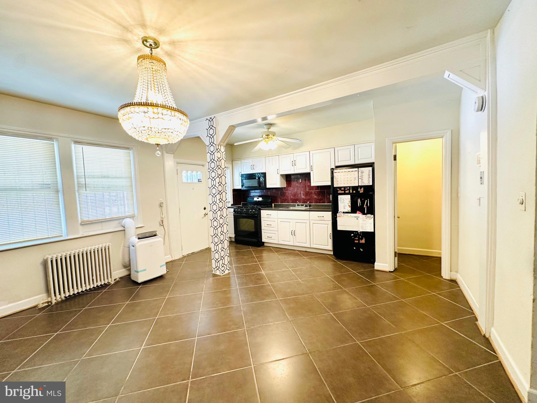 PARKLANE - Residential Lease