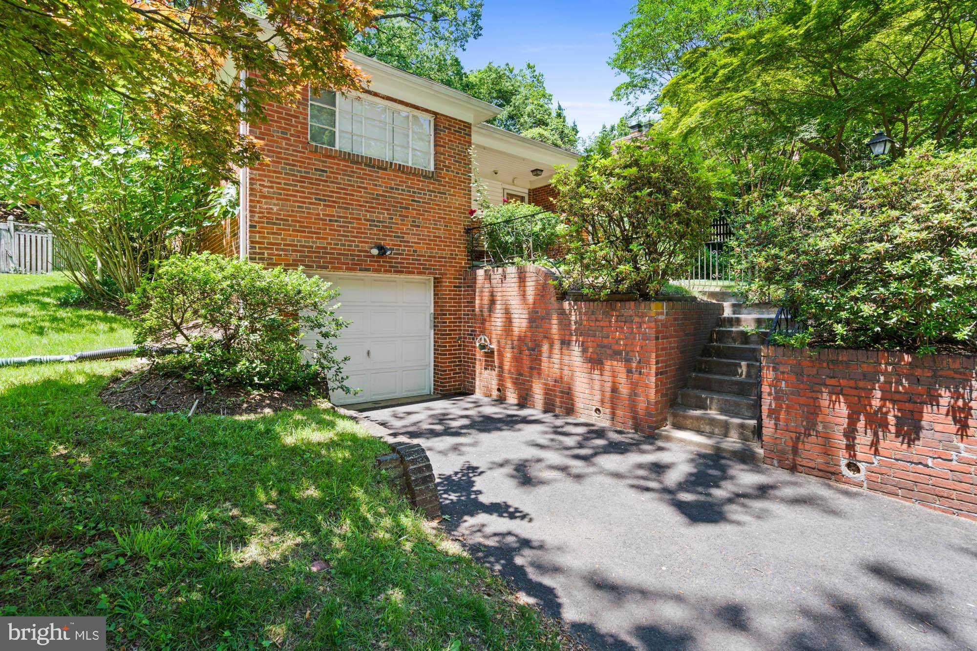 SLIGO PARK HILLS - Residential