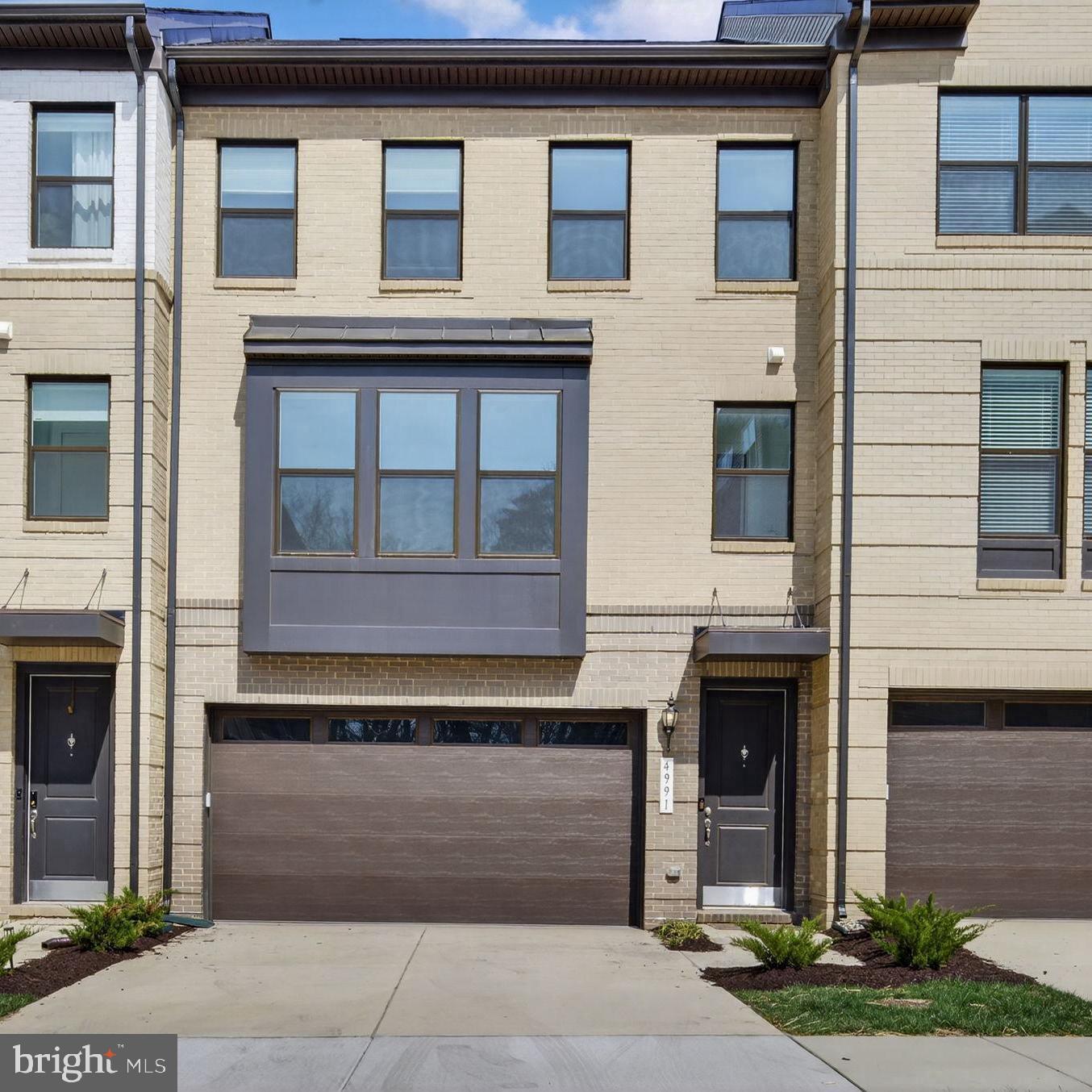 THE BOULEVARDS AT WESTFIELDS - Residential