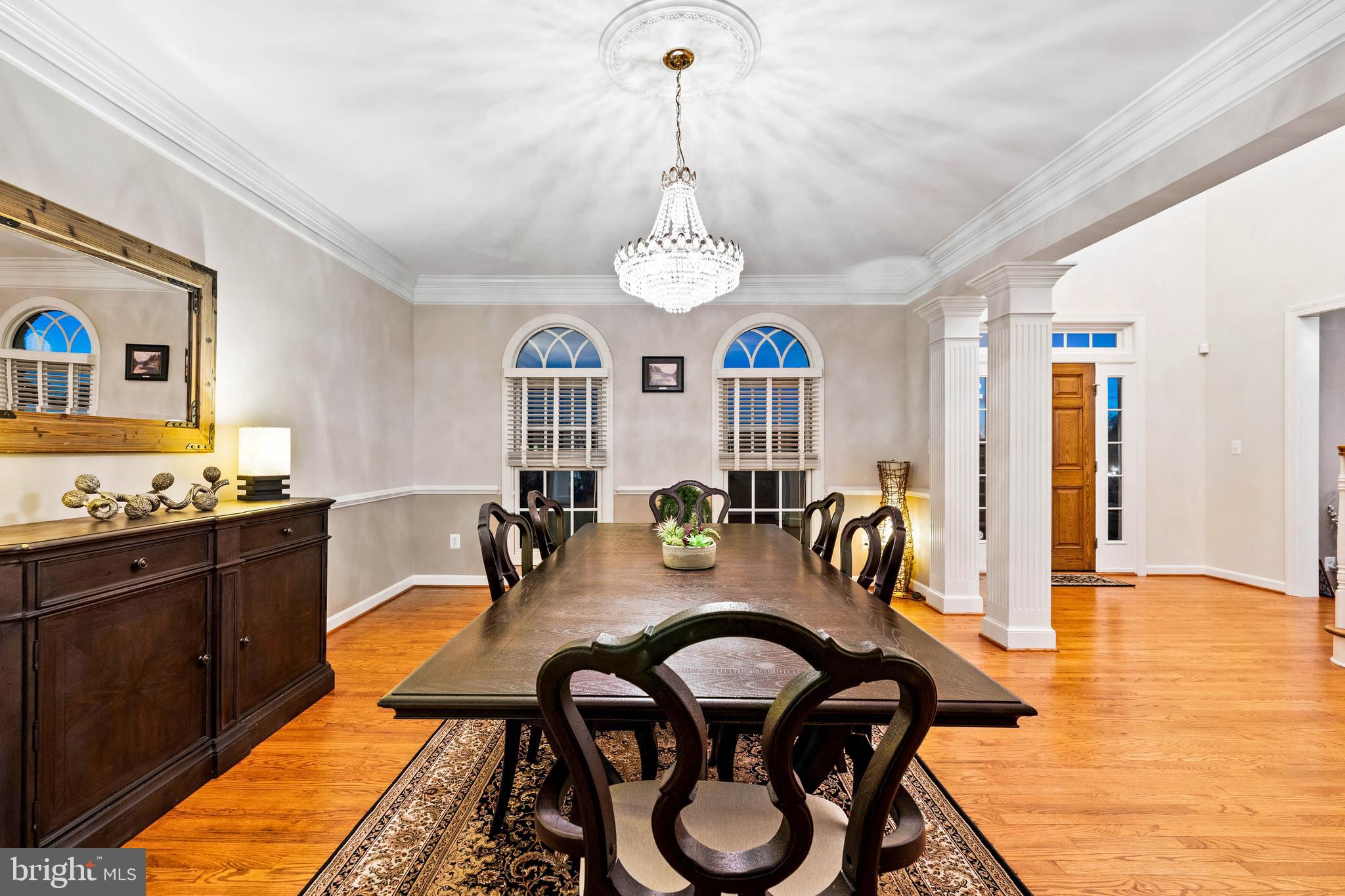 HAYFIELDS MANOR - Residential