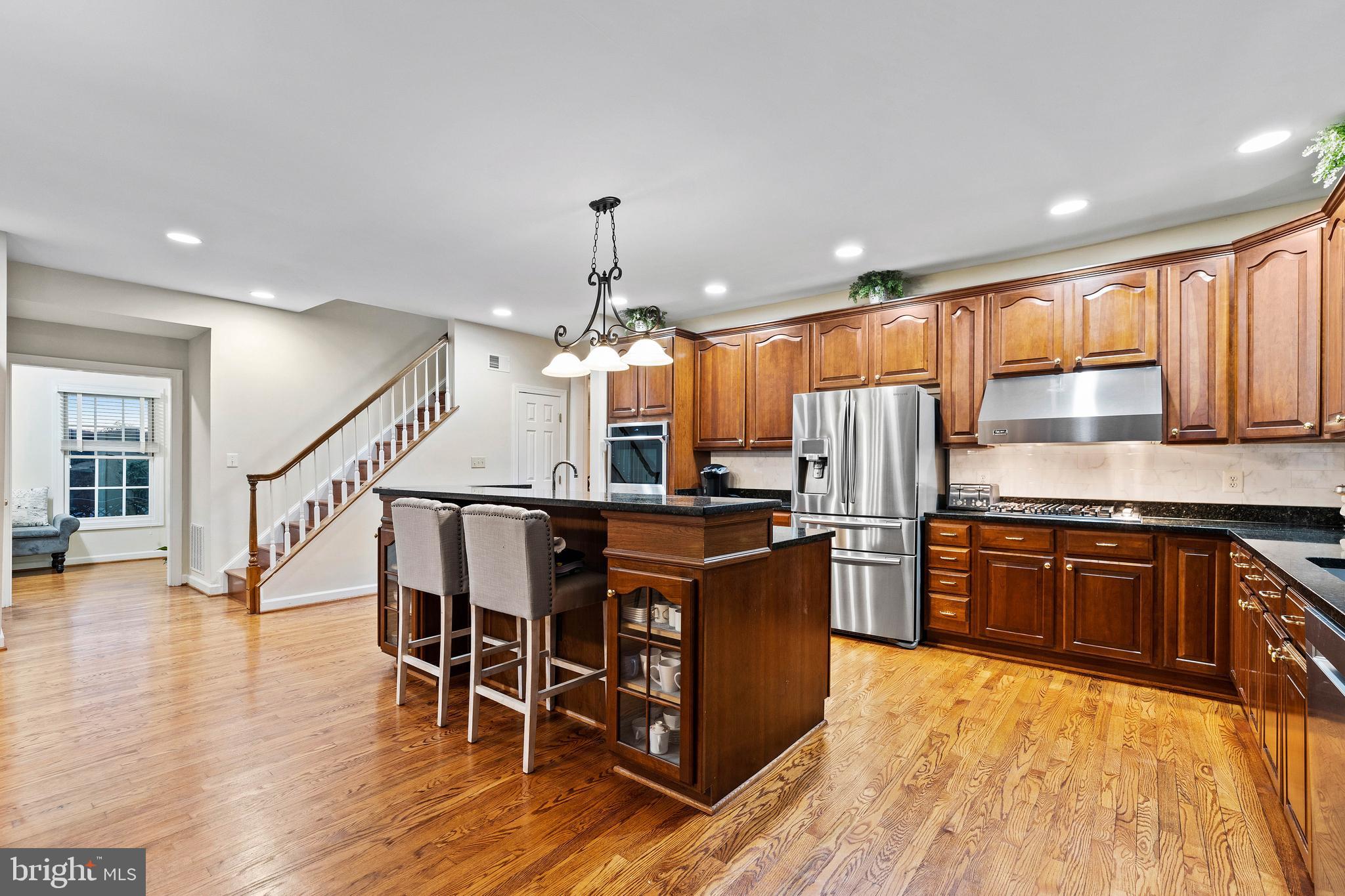 HAYFIELDS MANOR - Residential