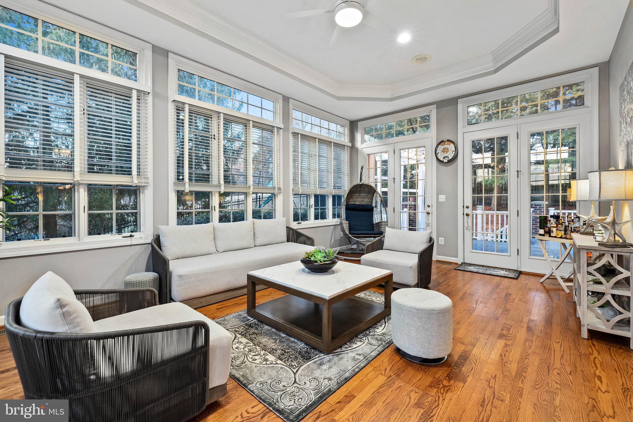 HAYFIELDS MANOR - Residential