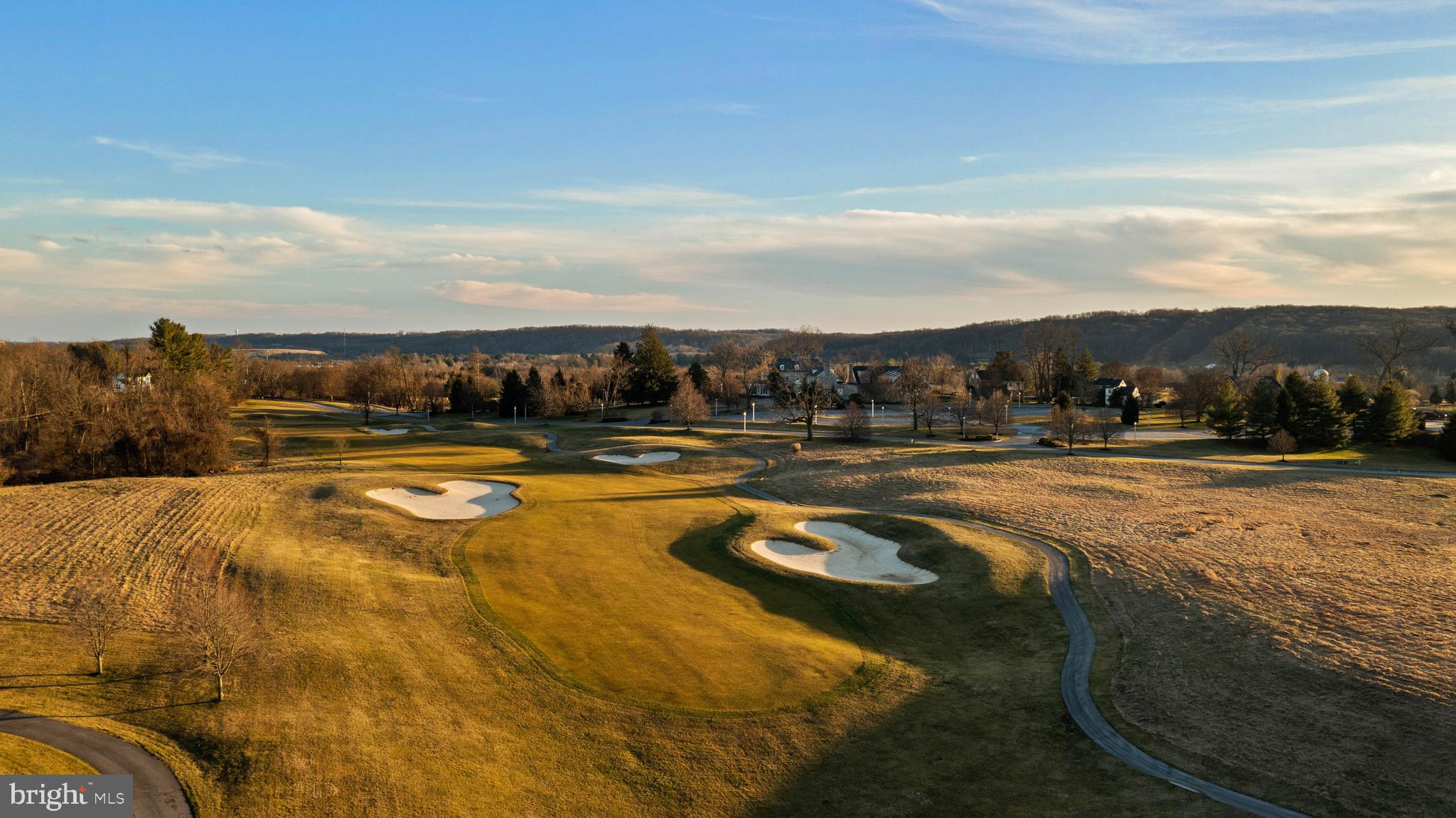 HAYFIELDS MANOR - Residential