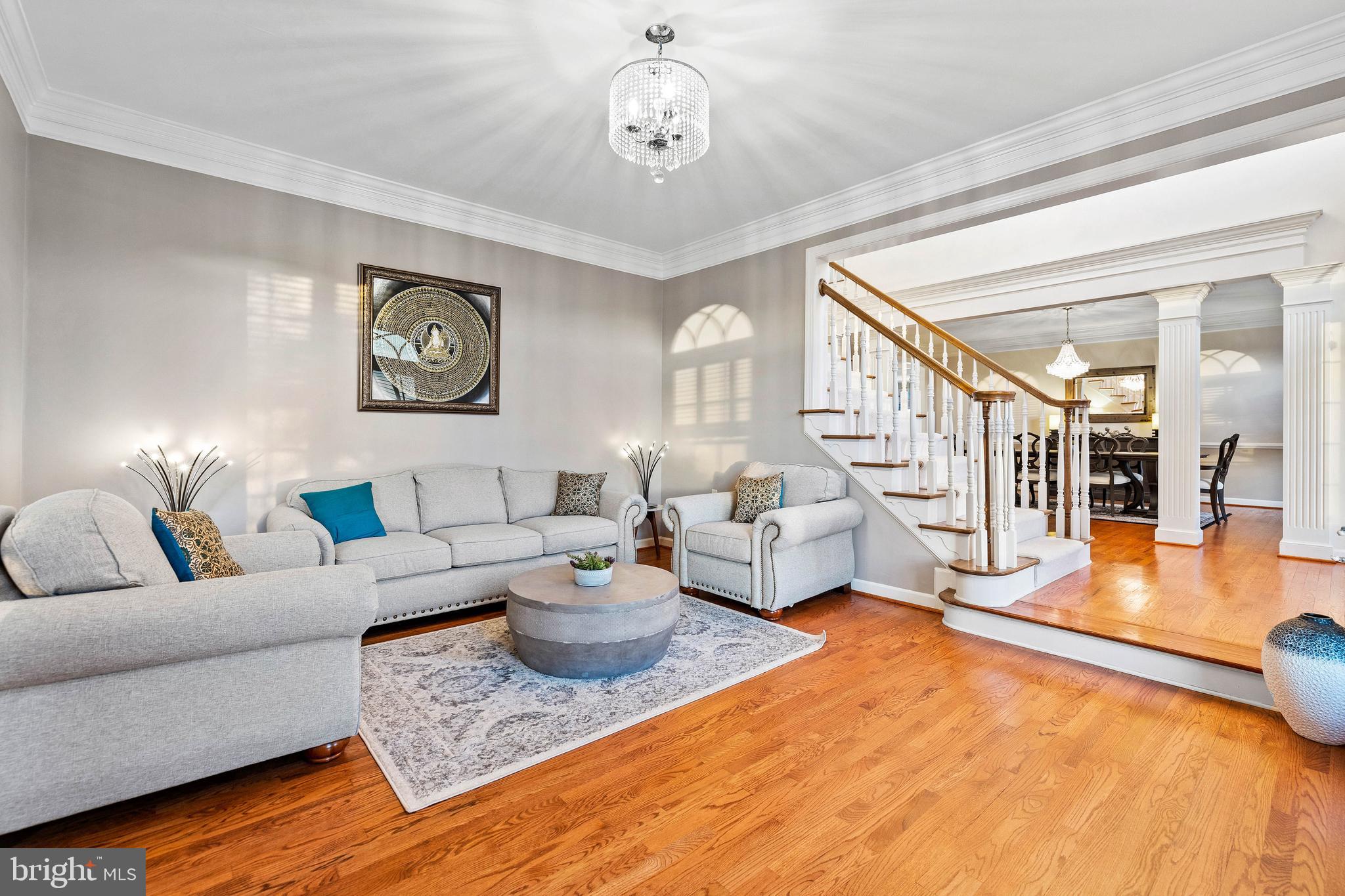 HAYFIELDS MANOR - Residential