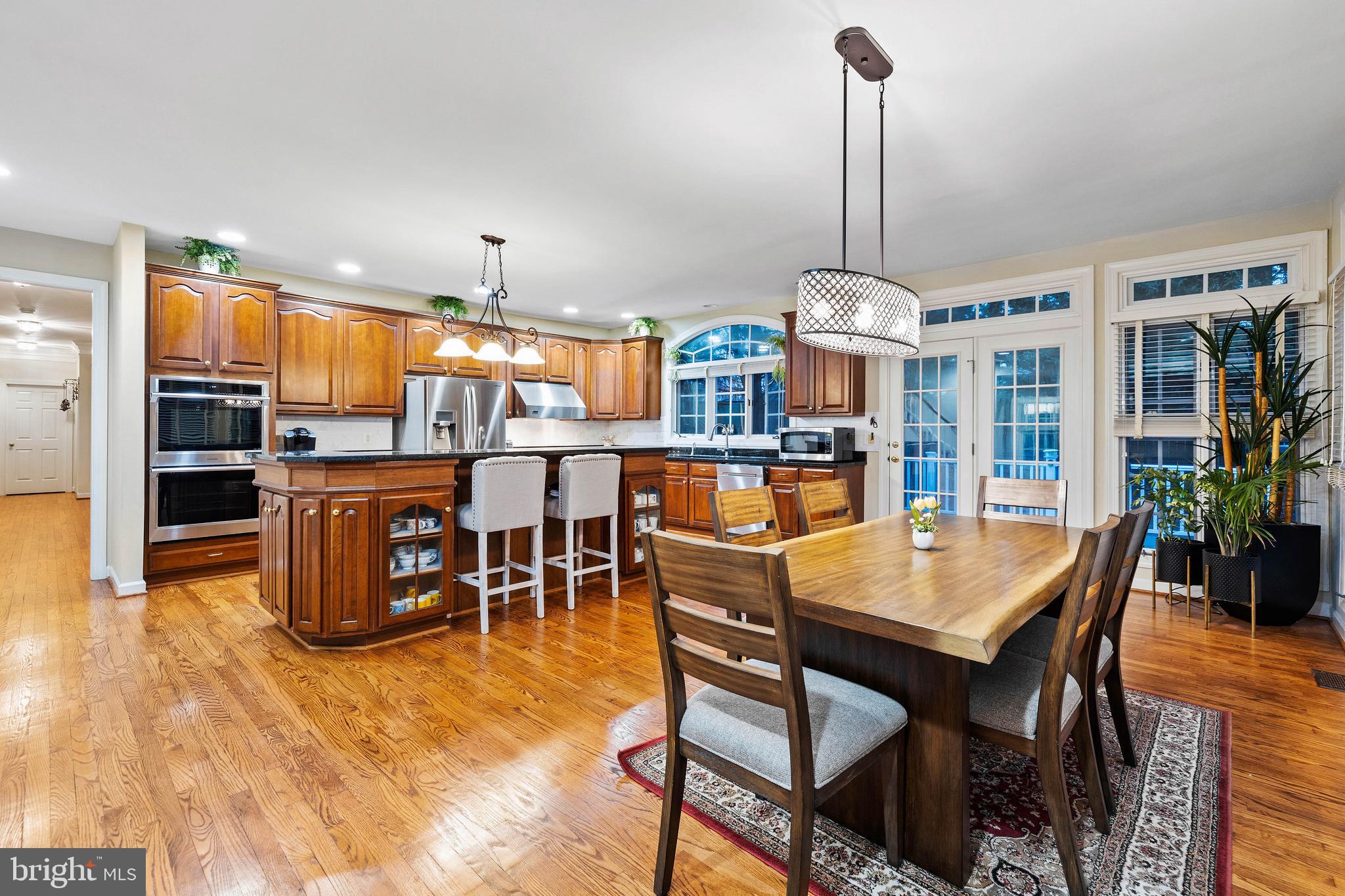 HAYFIELDS MANOR - Residential