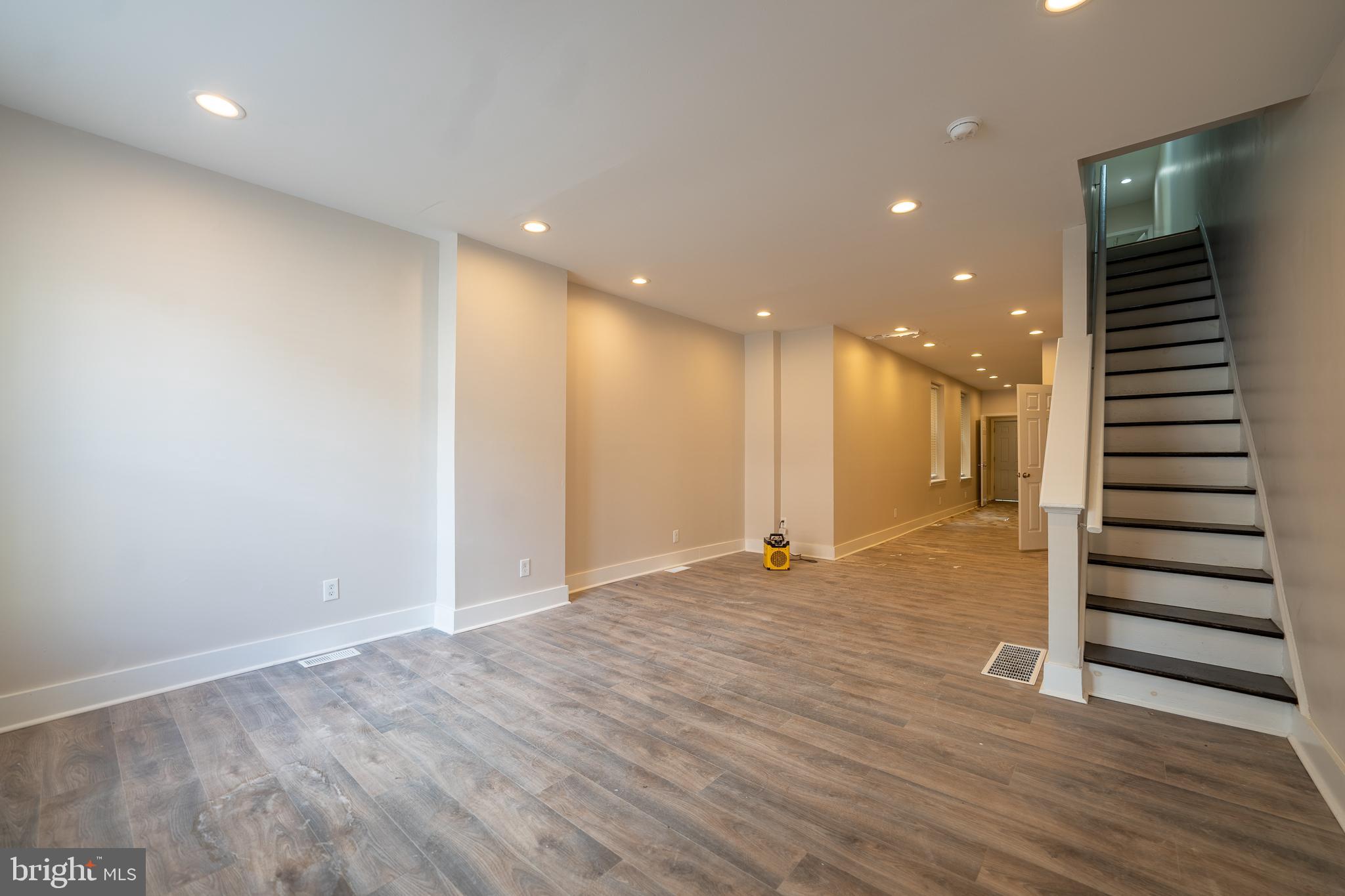 PHILADELPHIA (NORTH) - Residential Lease
