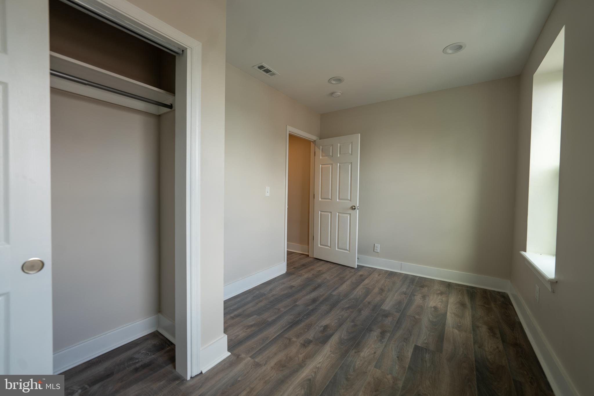 PHILADELPHIA (NORTH) - Residential Lease