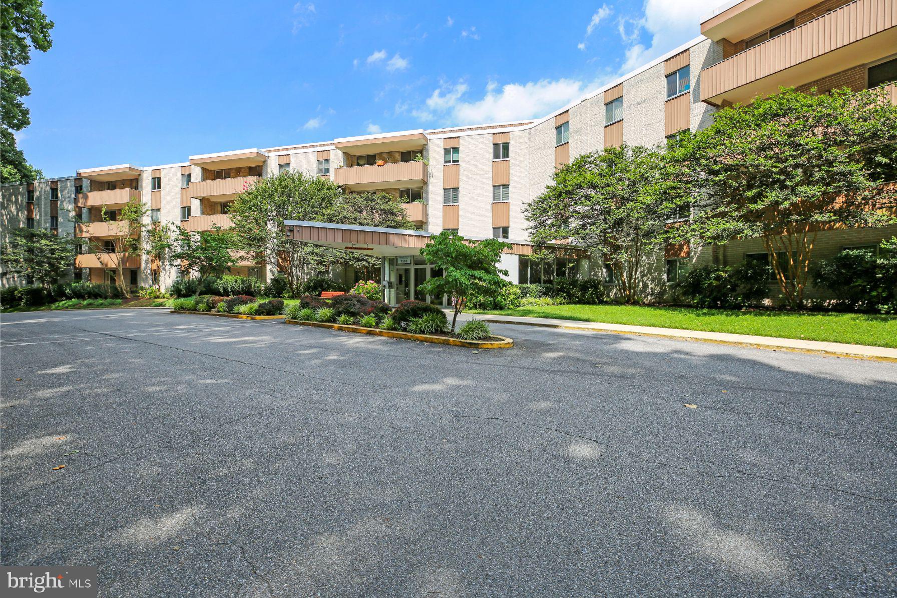 Fully furnished one-bedroom, one-bath residence offering a spacious open layout, abundant natural light, and a well-appointed full kitchen. Elevator access and generous storage make daily living comfortable and convenient.
Located just minutes from Montgomery Mall, Wildwood Shopping Center, Cabin John Park, and a wide variety of dining, grocery, and retail options. Ideal for commuters with close proximity to I-270, I-495, and public transportation.
Residents enjoy on-site parking and access to a suite of building amenities, including a swimming pool, basketball and tennis courts, concierge services and laundry room.
A turnkey rental opportunity with thoughtful furnishings and a highly functional layout—ready for immediate occupancy. All utilities included. $250 move-in and move-out fee.