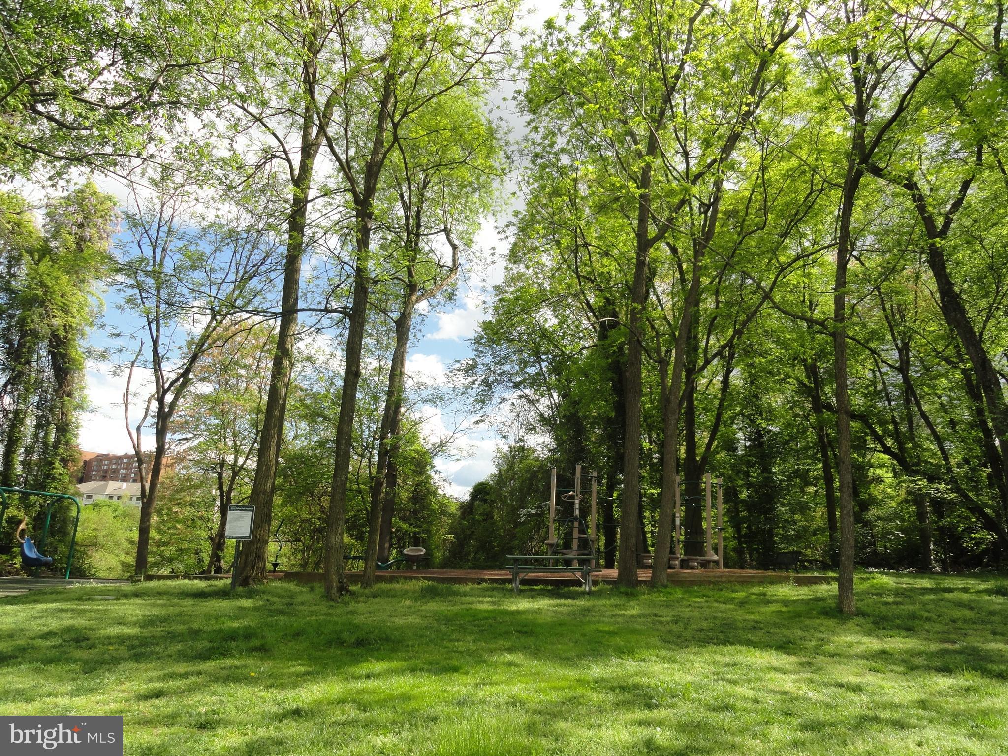 BOLLING BROOK - Residential Lease