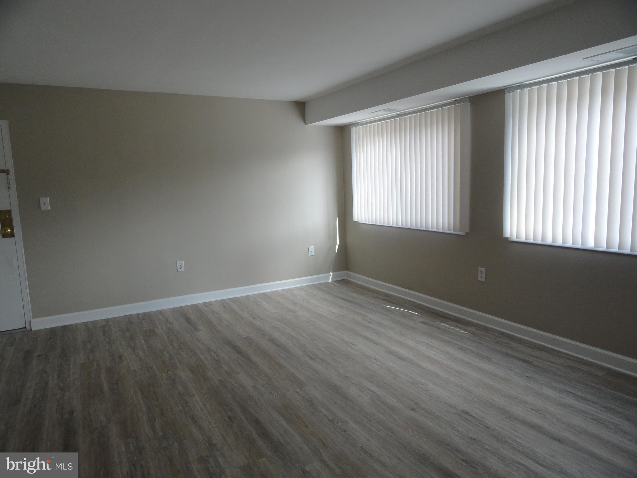 BOLLING BROOK - Residential Lease