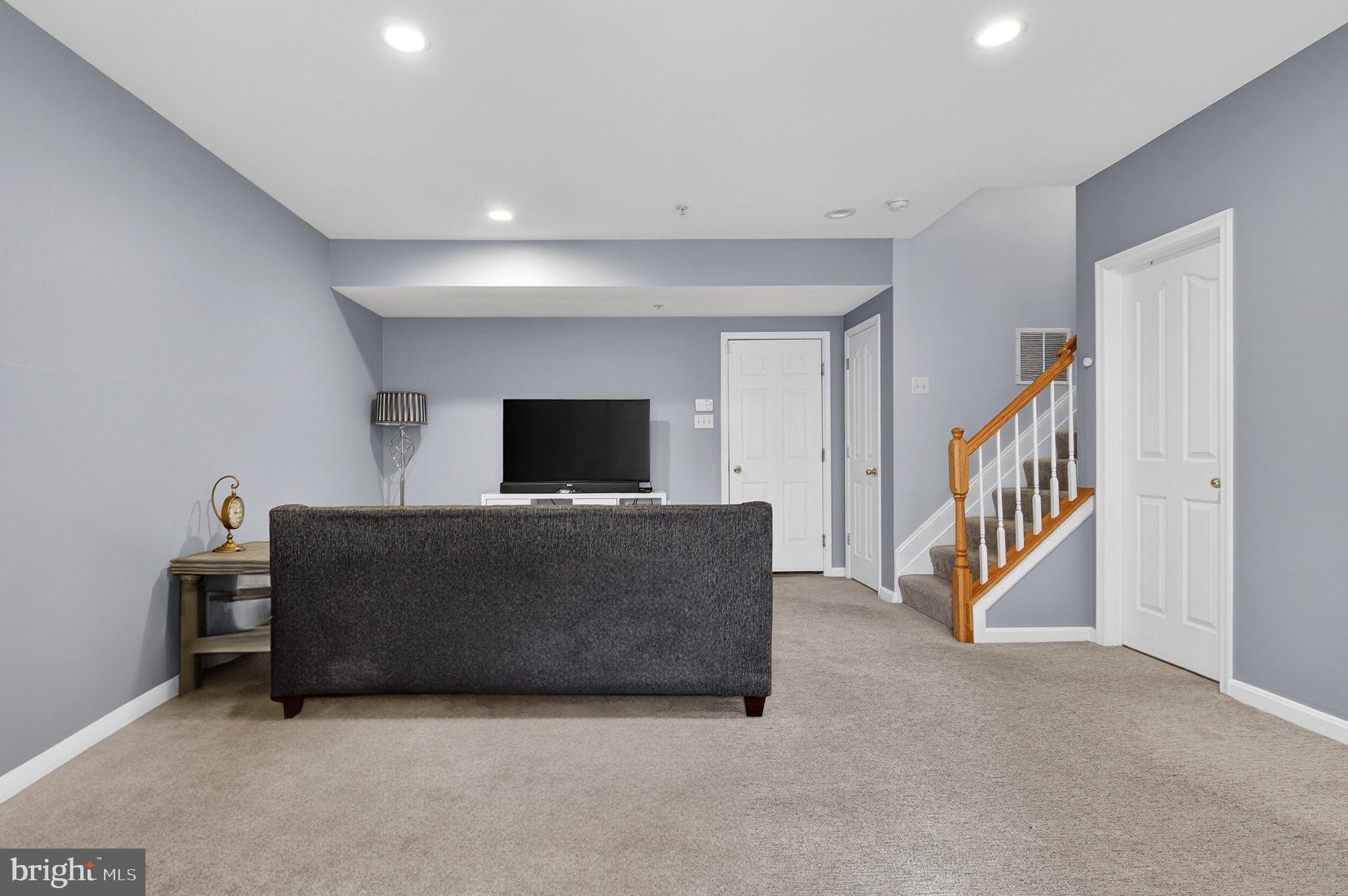 BARNSLEY MANOR ESTATES - Residential