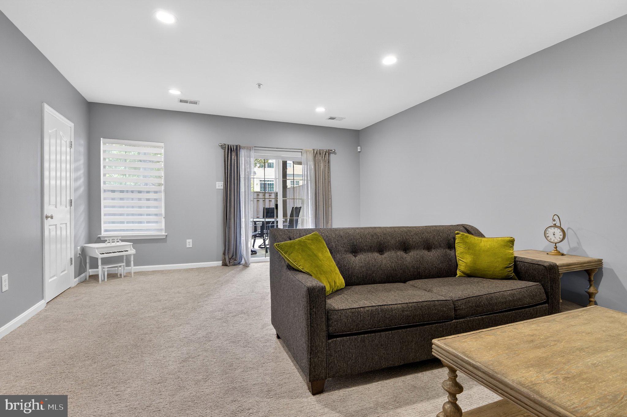 BARNSLEY MANOR ESTATES - Residential